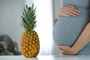 Ананас при беременности: польза и вред для женщины и малыша? фото